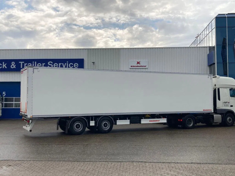Kässbohrer SBT C / 20 - 12 / 18 Gesloten trailer TriDec Iso dak - نصف مقطورة صندوق مغلق: صورة 2 Kässbohrer SBT C / 20 - 12 / 18 Gesloten trailer TriDec Iso dak - نصف مقطورة صندوق مغلق: صورة 2