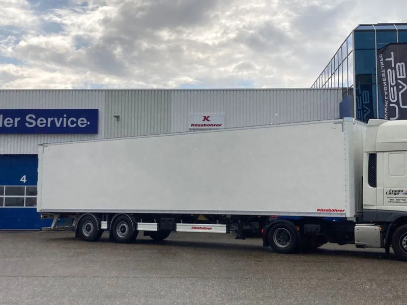 Kässbohrer SBT C / 20 - 12 / 18 Gesloten trailer TriDec Iso dak - نصف مقطورة صندوق مغلق: صورة 4 Kässbohrer SBT C / 20 - 12 / 18 Gesloten trailer TriDec Iso dak - نصف مقطورة صندوق مغلق: صورة 4