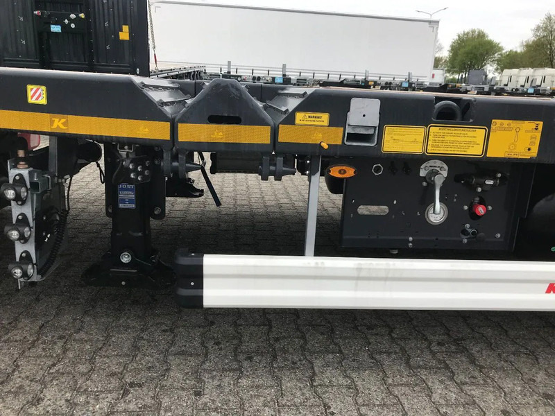 Kässbohrer SPA MR 3 / 1N - 18 / 27 Uitschuifbare MEGA oplegger met wieluitsparingen - نصف مقطورة مسطحة: صورة 5 Kässbohrer SPA MR 3 / 1N - 18 / 27 Uitschuifbare MEGA oplegger met wieluitsparingen - نصف مقطورة مسطحة: صورة 5