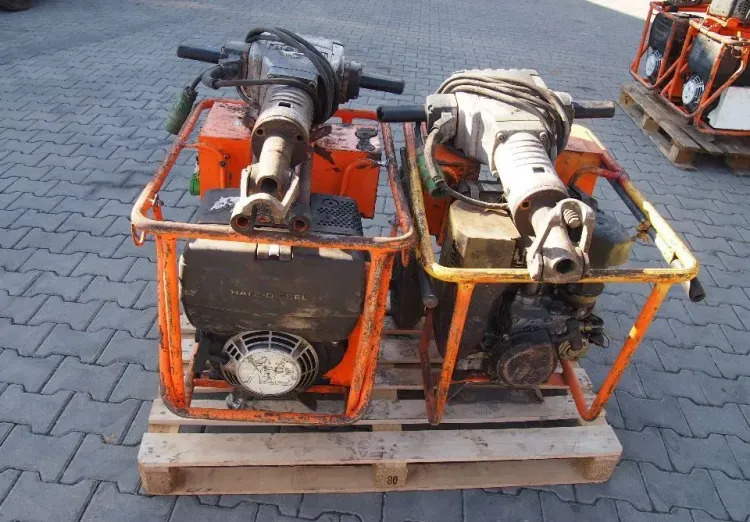 Agregat Bosch 2006 i Młot do kucia - معدات البناء: صورة 2 Agregat Bosch 2006 i Młot do kucia - معدات البناء: صورة 2