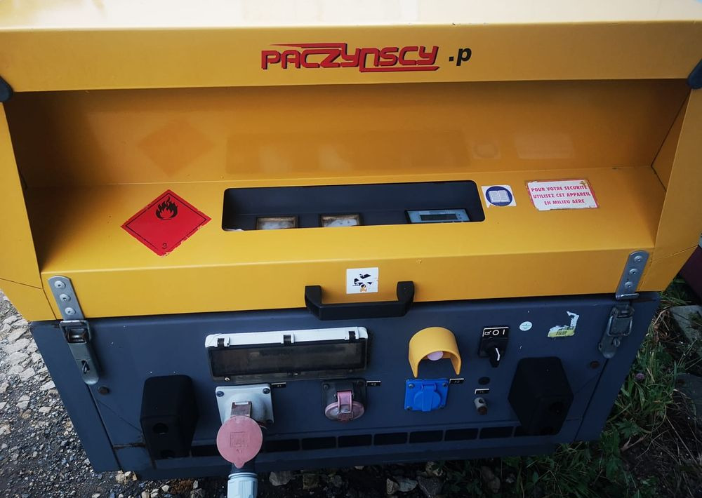 Agregat prądotwórczy Atlas Copco QAX 20 2005 Agregat (Genrtator) prądotwórczy Atlas Copco - مجموعة المولدات: صورة 3 Agregat prądotwórczy Atlas Copco QAX 20 2005 Agregat (Genrtator) prądotwórczy Atlas Copco - مجموعة المولدات: صورة 3