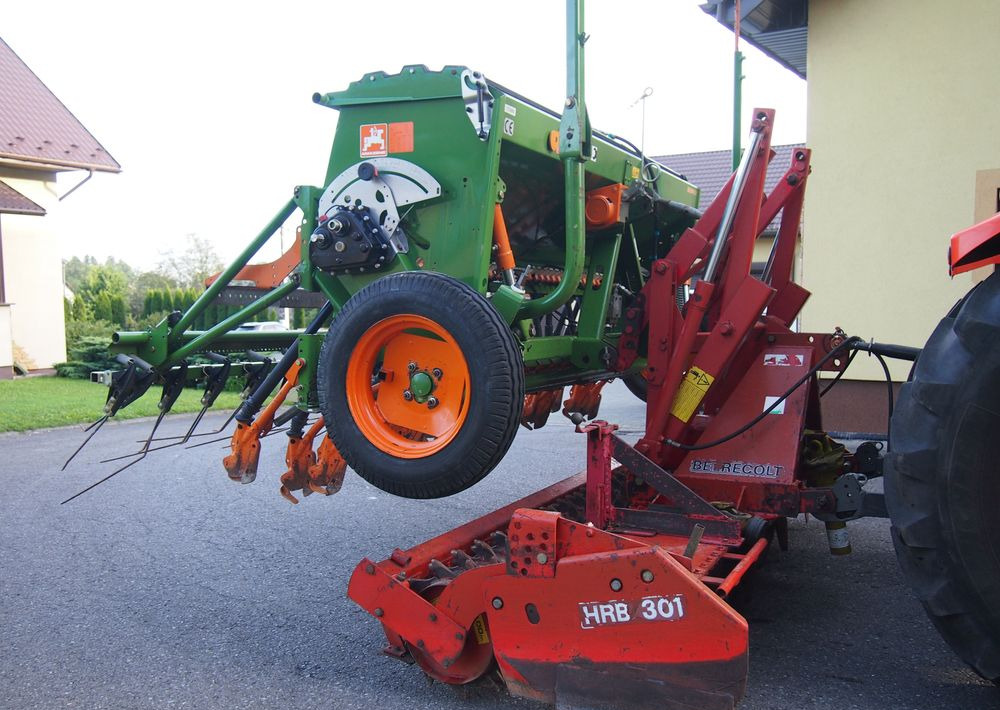 Agregat uprawowo-siewny Amazone HRB 301 I D9-30 2005 Agregat uprawowo siewny KUHN AMAZONE szerokość robocza 3m - آلة البذار متعددة الوظائف: صورة 4 Agregat uprawowo-siewny Amazone HRB 301 I D9-30 2005 Agregat uprawowo siewny KUHN AMAZONE szerokość robocza 3m - آلة البذار متعددة الوظائف: صورة 4