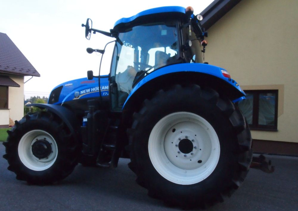 جرار Ciągnik New Holland T7.185 2013 New Holland Autocommand i TUZ: صورة 6