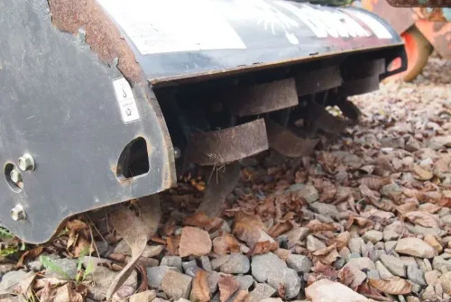 Glebogryzarka 2010 do BOBCATA - محراث الدوار: صورة 1 Glebogryzarka 2010 do BOBCATA - محراث الدوار: صورة 1