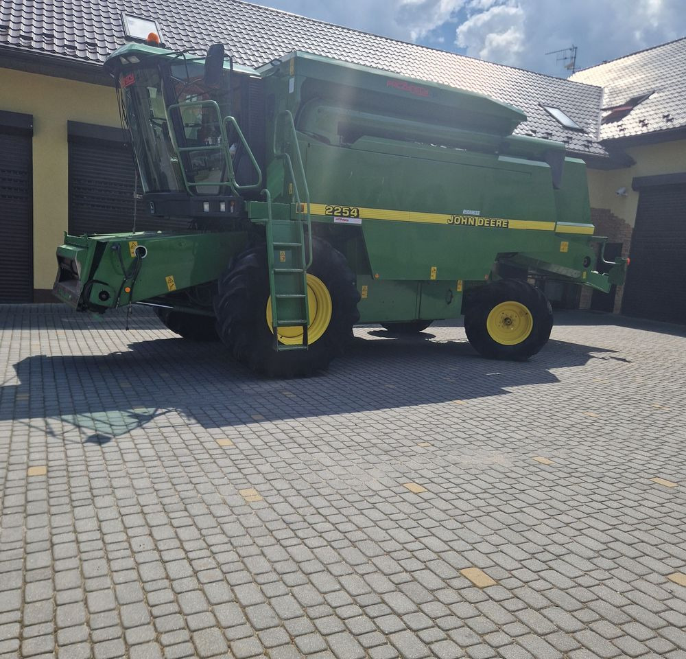 Kombajn zbożawy John deere 2254 2000 Kombajn John Deere JD - حصادة موحَّدة: صورة 5 Kombajn zbożawy John deere 2254 2000 Kombajn John Deere JD - حصادة موحَّدة: صورة 5