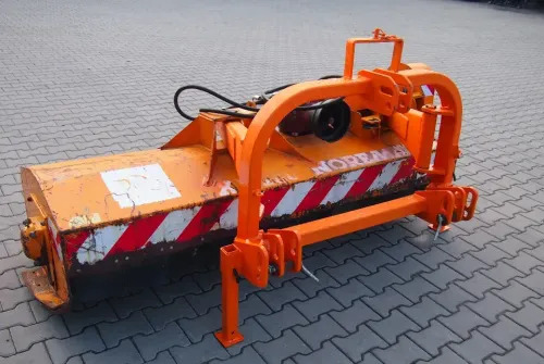 Kosiarka bijakowa 2M 2005 Szerokość robocza 2m - التقطيع جزازة: صورة 5 Kosiarka bijakowa 2M 2005 Szerokość robocza 2m - التقطيع جزازة: صورة 5