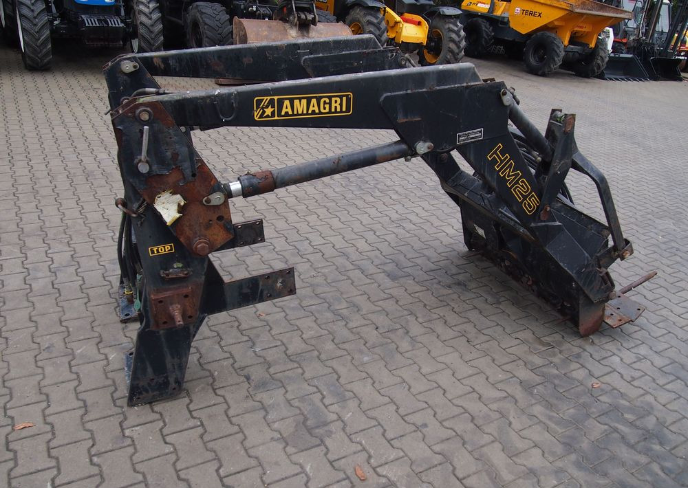 Ładowacz czołowy Amagri HM 25 1999 Tur AMAGRI do Renault 90-34 - رافعة أمامية للجرار: صورة 4 Ładowacz czołowy Amagri HM 25 1999 Tur AMAGRI do Renault 90-34 - رافعة أمامية للجرار: صورة 4