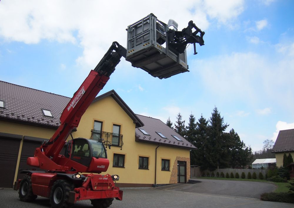 Ładowarka teleskopowa Manitou MRT 2150 Privilege MANITOU ważne UDT - رافعة تلسكوبية: صورة 2 Ładowarka teleskopowa Manitou MRT 2150 Privilege MANITOU ważne UDT - رافعة تلسكوبية: صورة 2