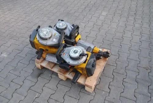 Młot wyburzeniowy Wacker BH23 2010 spalinowy - معدات البناء: صورة 3 Młot wyburzeniowy Wacker BH23 2010 spalinowy - معدات البناء: صورة 3