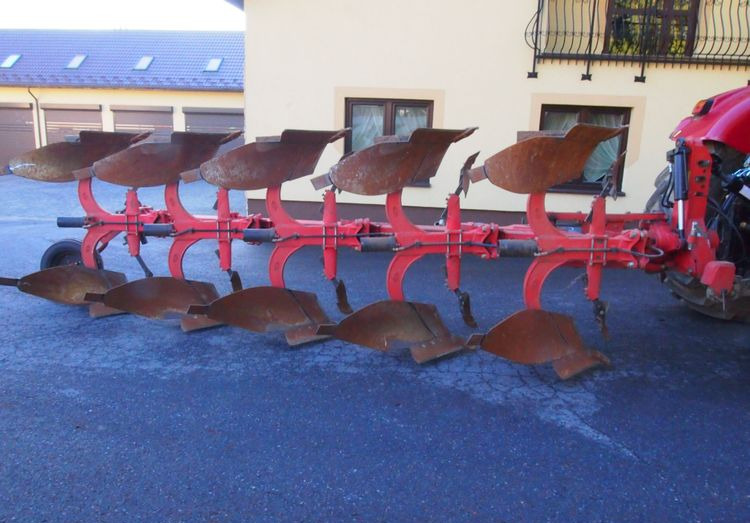 Pług obrotowy GREGOIRE-BESSON RY47 2000 Zabezpieczenie korpusów hydrauliczne - محراث: صورة 1 Pług obrotowy GREGOIRE-BESSON RY47 2000 Zabezpieczenie korpusów hydrauliczne - محراث: صورة 1