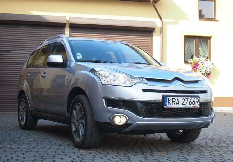 Samochód Citroen C-Crosser 2.2 HDI 2010 Samochód osobowy SUW 4x4 - سيارة: صورة 5 Samochód Citroen C-Crosser 2.2 HDI 2010 Samochód osobowy SUW 4x4 - سيارة: صورة 5