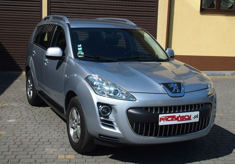 Samochód Peugeot 4007 2,2 HDI 7-osobowy 2009 Peugot 4007 7-osobowy 4x4 - سيارة: صورة 2 Samochód Peugeot 4007 2,2 HDI 7-osobowy 2009 Peugot 4007 7-osobowy 4x4 - سيارة: صورة 2