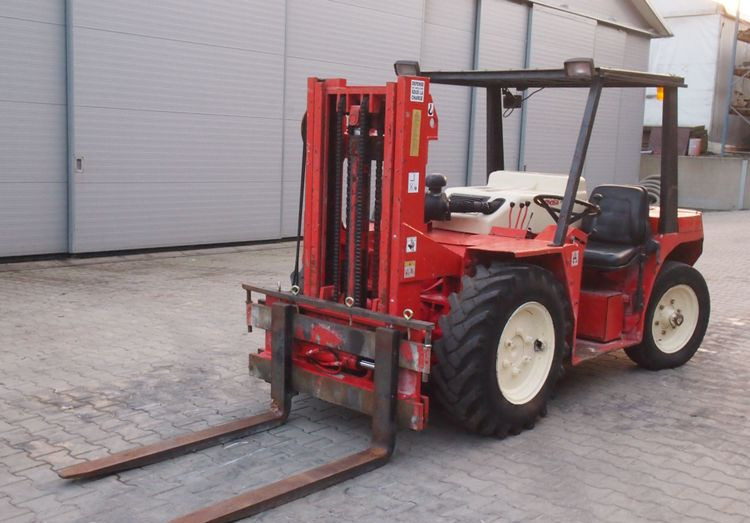 Wózek widłowy Manitou MC.20.HP 1992 - رافعة شوكية ديزل: صورة 2 Wózek widłowy Manitou MC.20.HP 1992 - رافعة شوكية ديزل: صورة 2