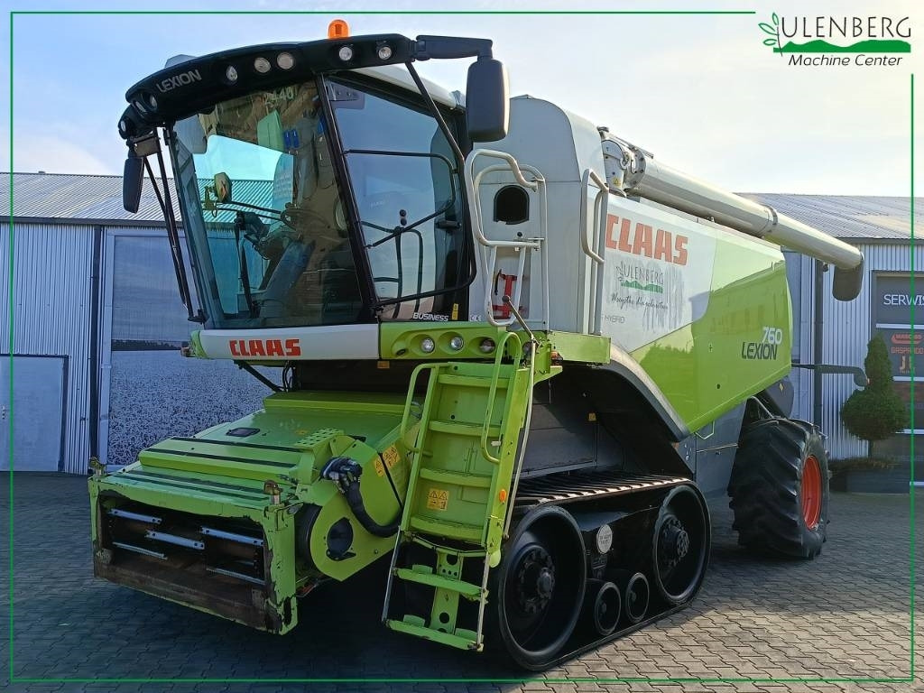 Claas LEXION 760TT /KILKANAŚCIE SZT. W OFERCIE - حصادة موحَّدة: صورة 1 Claas LEXION 760TT /KILKANAŚCIE SZT. W OFERCIE - حصادة موحَّدة: صورة 1