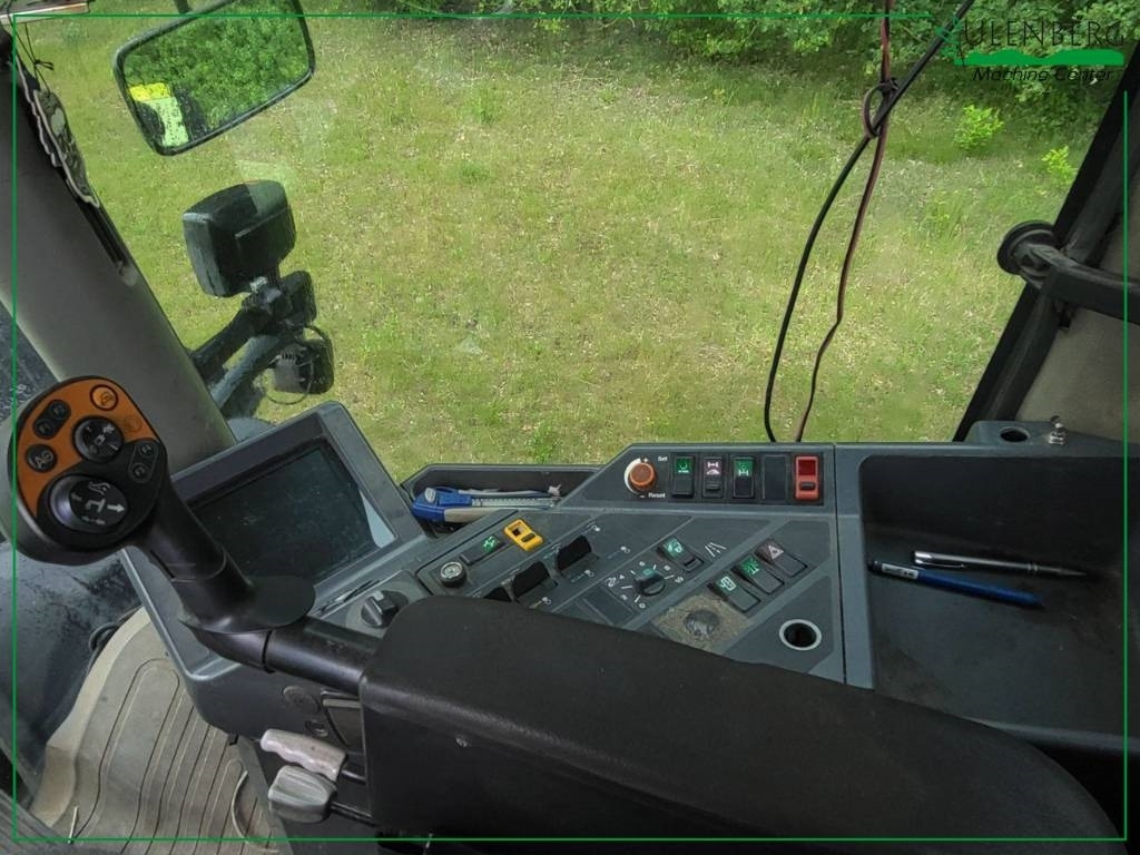 Claas Xerion 3300 Trac Claas Xerion 3300 Trac: صورة 12 Claas Xerion 3300 Trac Claas Xerion 3300 Trac: صورة 12