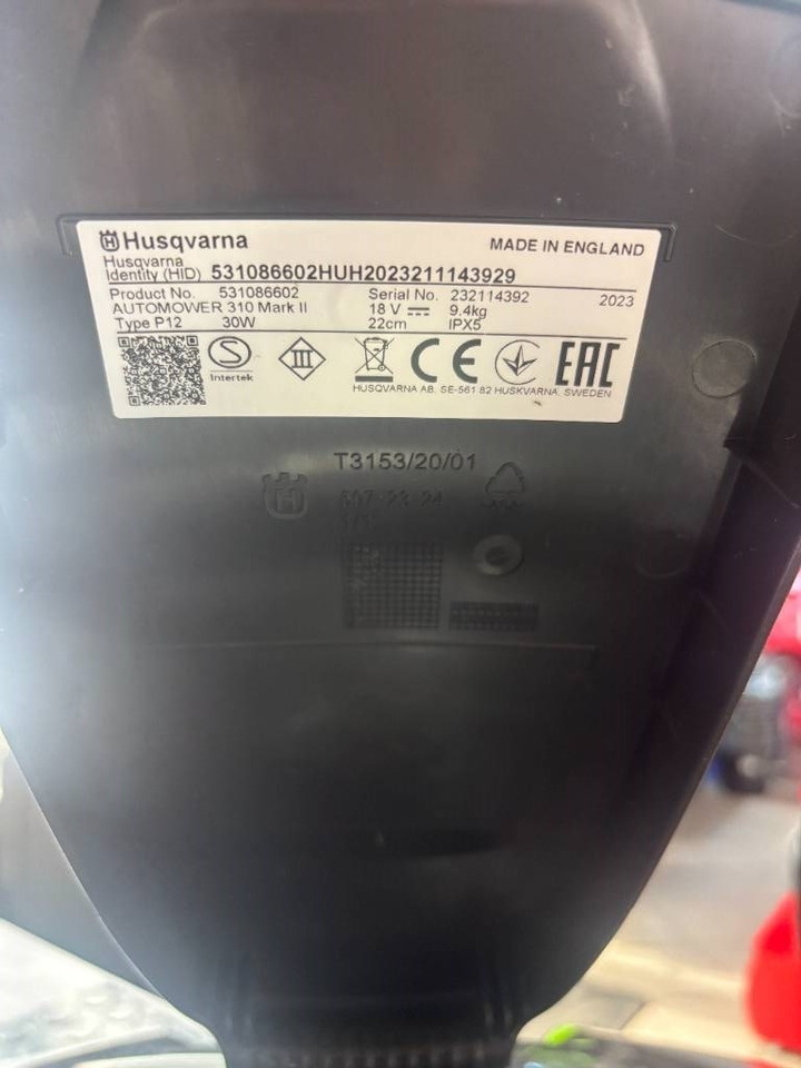 Husqvarna Automower 310 - جزازة أعشاب الحدائق: صورة 4 Husqvarna Automower 310 - جزازة أعشاب الحدائق: صورة 4