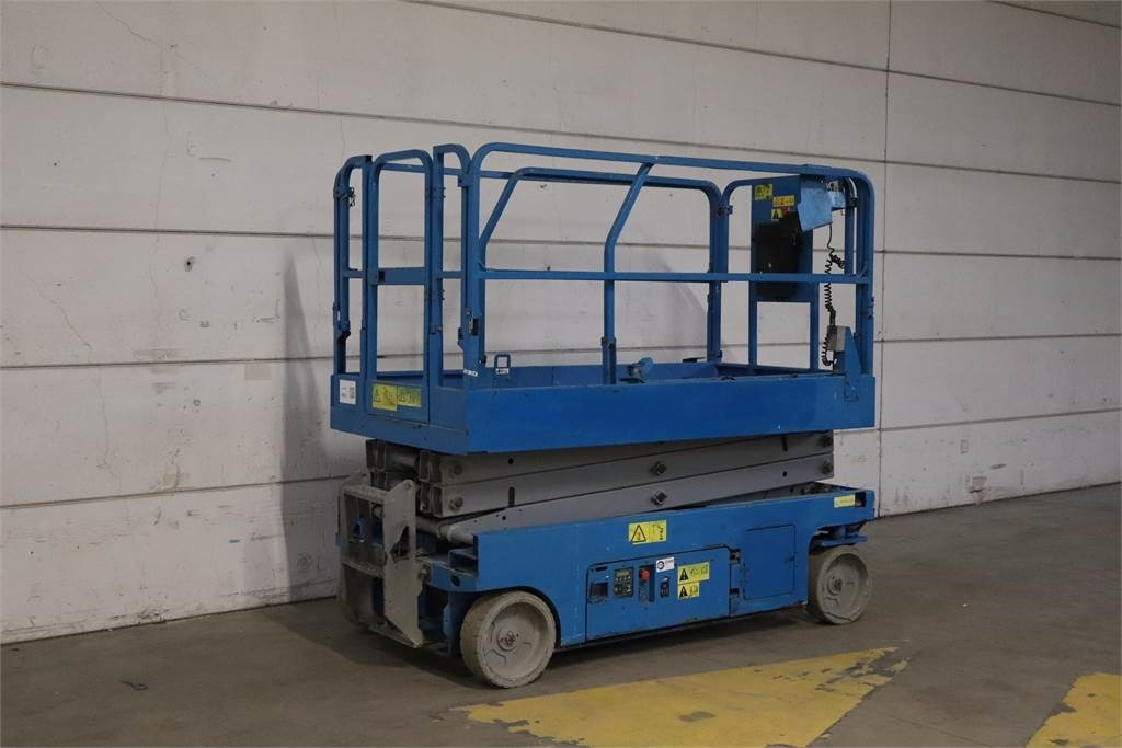 Genie GS2046  - رافعة هيدروليكية مقصية: صورة 3 Genie GS2046  - رافعة هيدروليكية مقصية: صورة 3