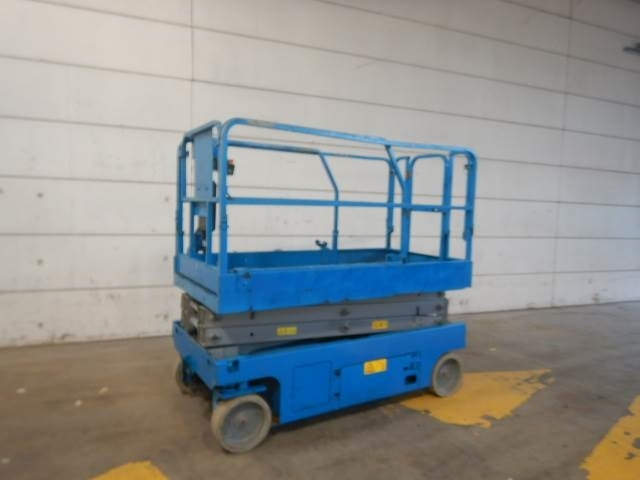 Genie GS2046  - رافعة هيدروليكية مقصية: صورة 4 Genie GS2046  - رافعة هيدروليكية مقصية: صورة 4