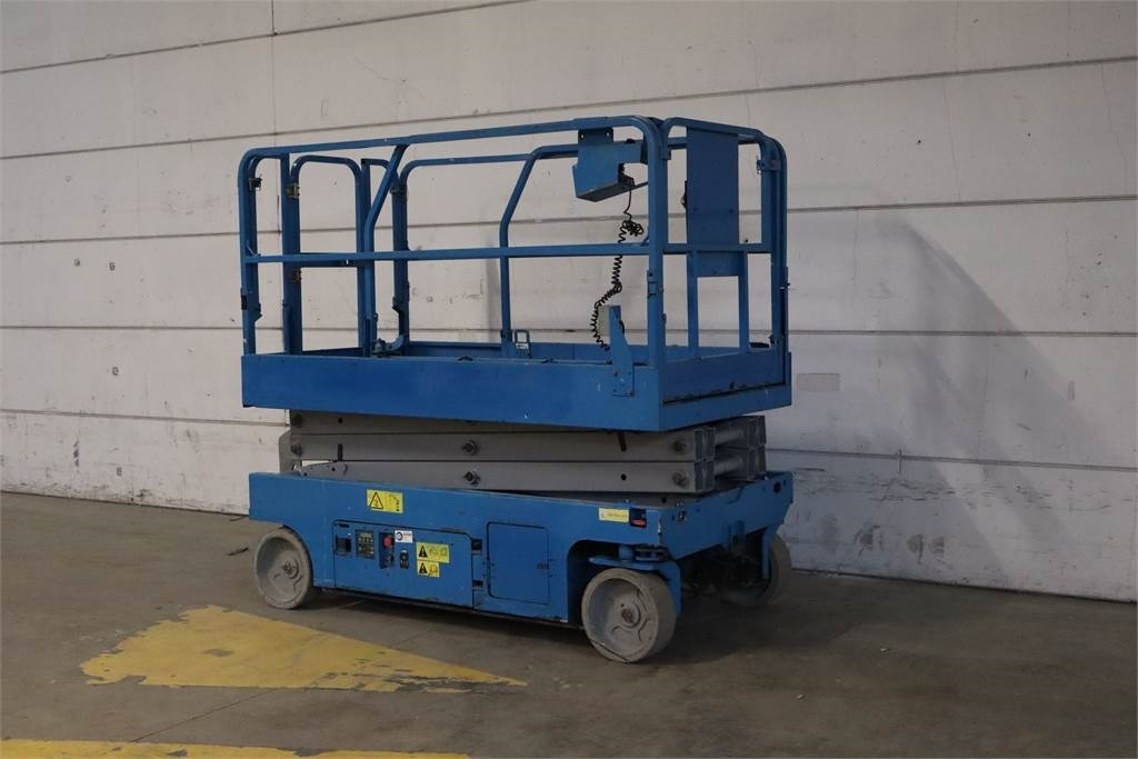 Genie GS2046  - رافعة هيدروليكية مقصية: صورة 2 Genie GS2046  - رافعة هيدروليكية مقصية: صورة 2