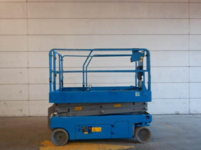 Genie GS2046  - رافعة هيدروليكية مقصية: صورة 1 Genie GS2046  - رافعة هيدروليكية مقصية: صورة 1