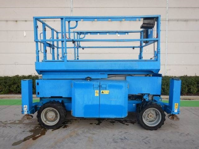 Genie GS2669RT - رافعة هيدروليكية مقصية: صورة 1 Genie GS2669RT - رافعة هيدروليكية مقصية: صورة 1