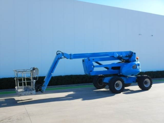 Manitou 200ATJ - شاحنة ذراع مفصلي: صورة 2 Manitou 200ATJ - شاحنة ذراع مفصلي: صورة 2