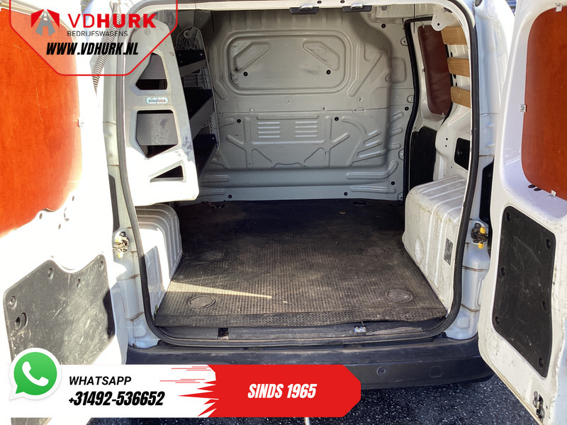 Fiat Fiorino 1.3 MJ 75 pk EXPORT APK 09-2026/ Airco/ Trekhaak/ Lichtbalk/ PDC - فان المدمجة: صورة 5 Fiat Fiorino 1.3 MJ 75 pk EXPORT APK 09-2026/ Airco/ Trekhaak/ Lichtbalk/ PDC - فان المدمجة: صورة 5