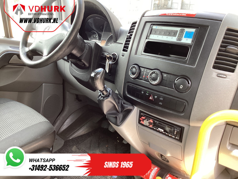 Mercedes-Benz Sprinter 313 2.2 CDI L3H2 €8.954 Incl. BTW BPM VRIJ! EXPORT ONLY Combi/ 9 Persoons/ Kombi/ 9P/ Airco/ Rolstoellift - حافلة صغيرة, ميكروباص: صورة 3 Mercedes-Benz Sprinter 313 2.2 CDI L3H2 €8.954 Incl. BTW BPM VRIJ! EXPORT ONLY Combi/ 9 Persoons/ Kombi/ 9P/ Airco/ Rolstoellift - حافلة صغيرة, ميكروباص: صورة 3