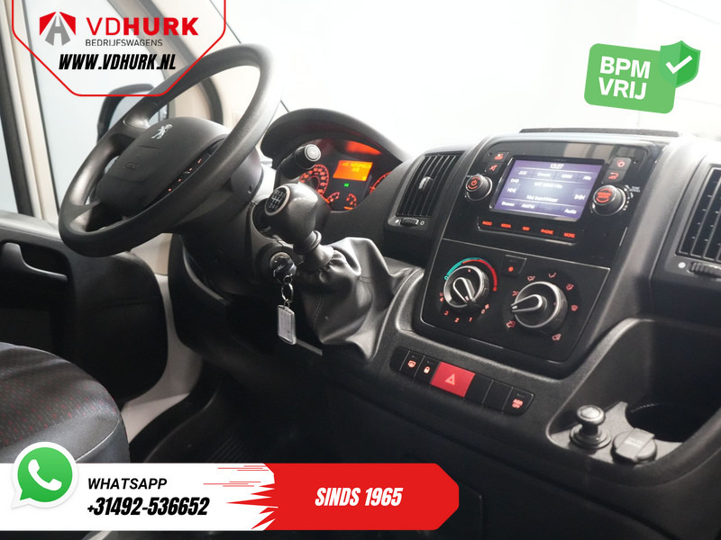 Peugeot Boxer 2.2 HDi 120 pk L2H2 BPM VRIJ! 2.5t Trekverm./ Navi/ PDC/ Cruise/ Airco - فان المدمجة: صورة 3 Peugeot Boxer 2.2 HDi 120 pk L2H2 BPM VRIJ! 2.5t Trekverm./ Navi/ PDC/ Cruise/ Airco - فان المدمجة: صورة 3