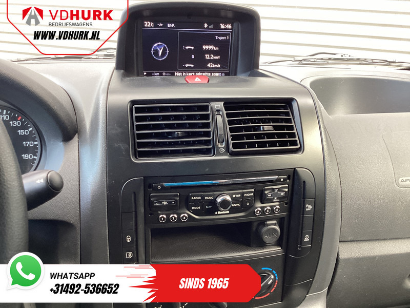 Peugeot Expert 2.0 HDI 130 pk L2 Dubbel Cabine DC EXPORT Airco/ Cruise/ Navi/ PDC/ Trekhaak Peugeot Expert 2.0 HDI 130 pk L2 Dubbel Cabine DC EXPORT Airco/ Cruise/ Navi/ PDC/ Trekhaak: صورة 11