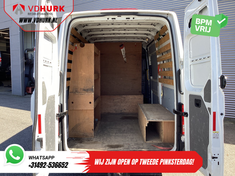 Volkswagen Crafter 35 2.0 TDI 140 pk L3H3 EXPORT ONLY Carplay/ Alarm/ Airco/ DAB+/ Cruise/ Navi/ Trekhaak/ PDC - فان: صورة 5 Volkswagen Crafter 35 2.0 TDI 140 pk L3H3 EXPORT ONLY Carplay/ Alarm/ Airco/ DAB+/ Cruise/ Navi/ Trekhaak/ PDC - فان: صورة 5