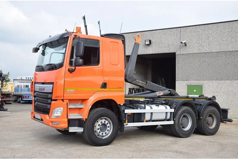 DAF CF 460 - شاحنة ذات خطاف: صورة 1 DAF CF 460 - شاحنة ذات خطاف: صورة 1
