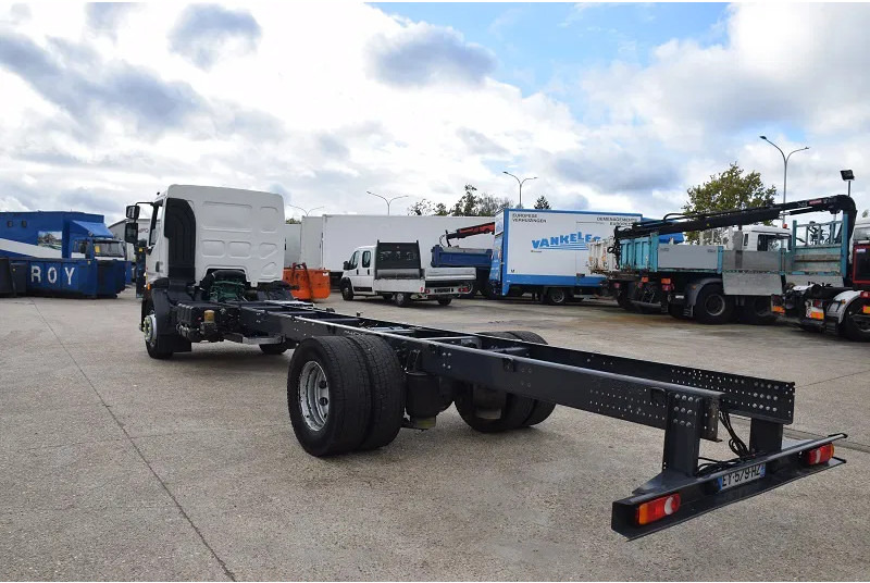 Diversen Volvo FL280 - شاحنة هيكل كابينة: صورة 5 Diversen Volvo FL280 - شاحنة هيكل كابينة: صورة 5