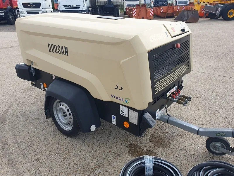Doosan Doosan 77.55- stock id116 - الضاغط: صورة 1 Doosan Doosan 77.55- stock id116 - الضاغط: صورة 1