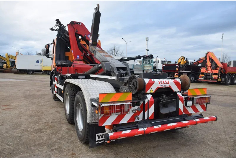 شاحنة ذات خطاف Iveco Trakker AD260T36: صورة 13