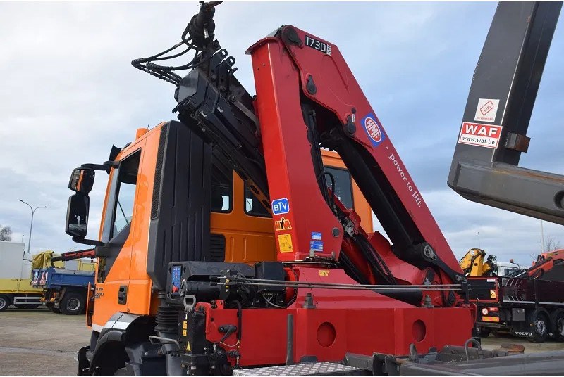 شاحنة ذات خطاف Iveco Trakker AD260T36: صورة 14