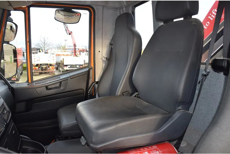 شاحنة ذات خطاف Iveco Trakker AD260T36: صورة 7