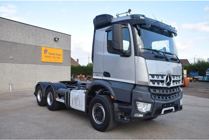 Mercedes-Benz Arocs 3345 - وحدة جر: صورة 4 Mercedes-Benz Arocs 3345 - وحدة جر: صورة 4