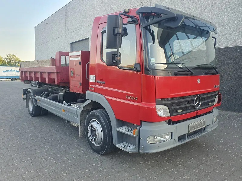 Mercedes-Benz Atego 1224 - شاحنة ذات خطاف: صورة 1 Mercedes-Benz Atego 1224 - شاحنة ذات خطاف: صورة 1