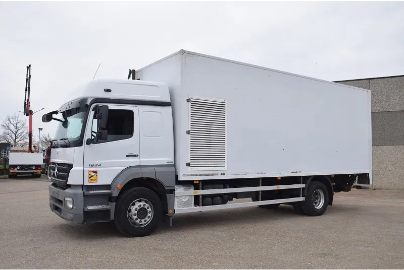 Mercedes-Benz Axor 1824 - شاحنة مقفلة: صورة 3 Mercedes-Benz Axor 1824 - شاحنة مقفلة: صورة 3