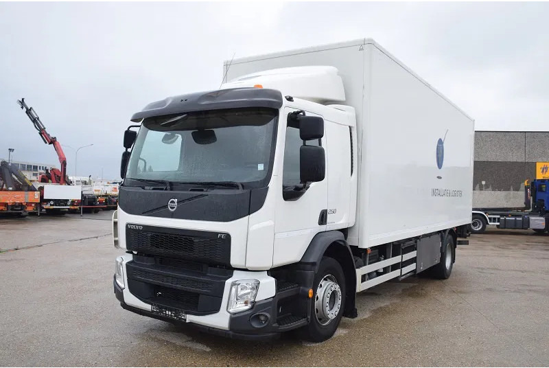 Volvo FE 250 - شاحنة مقفلة: صورة 2 Volvo FE 250 - شاحنة مقفلة: صورة 2