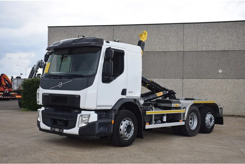 Volvo FE 320 - شاحنة ذات خطاف: صورة 2 Volvo FE 320 - شاحنة ذات خطاف: صورة 2