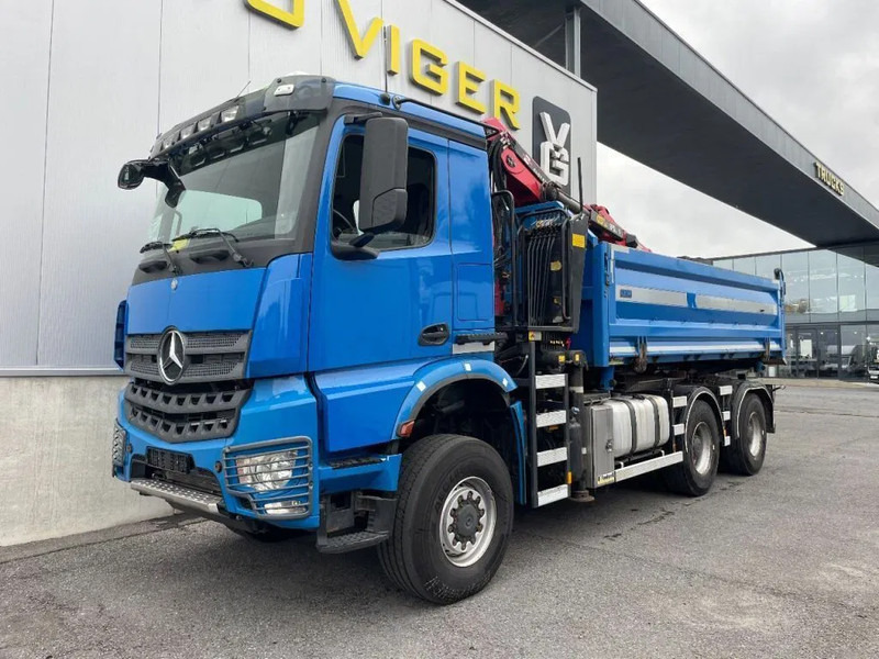 Mercedes-Benz Arocs 3342 *6x6*meegestuurd as*2zijdige kipper*Airco*Bluetooth - شاحنة قلاب, شاحنة كرين: صورة 1 Mercedes-Benz Arocs 3342 *6x6*meegestuurd as*2zijdige kipper*Airco*Bluetooth - شاحنة قلاب, شاحنة كرين: صورة 1