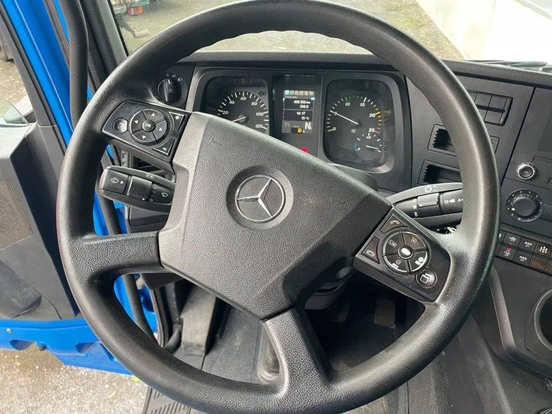 Mercedes-Benz Arocs 3342 *6x6*meegestuurd as*2zijdige kipper*Airco*Bluetooth - شاحنة قلاب, شاحنة كرين: صورة 4 Mercedes-Benz Arocs 3342 *6x6*meegestuurd as*2zijdige kipper*Airco*Bluetooth - شاحنة قلاب, شاحنة كرين: صورة 4