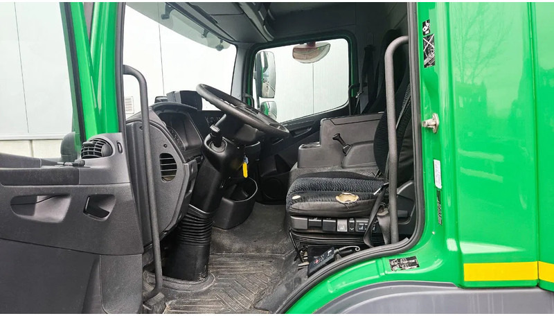 Mercedes-Benz Atego 1018 *L*Achteruitrijcamera*Automaat*Airco*Dhollandia Laadbrug*7149cm - شاحنة: صورة 3 Mercedes-Benz Atego 1018 *L*Achteruitrijcamera*Automaat*Airco*Dhollandia Laadbrug*7149cm - شاحنة: صورة 3