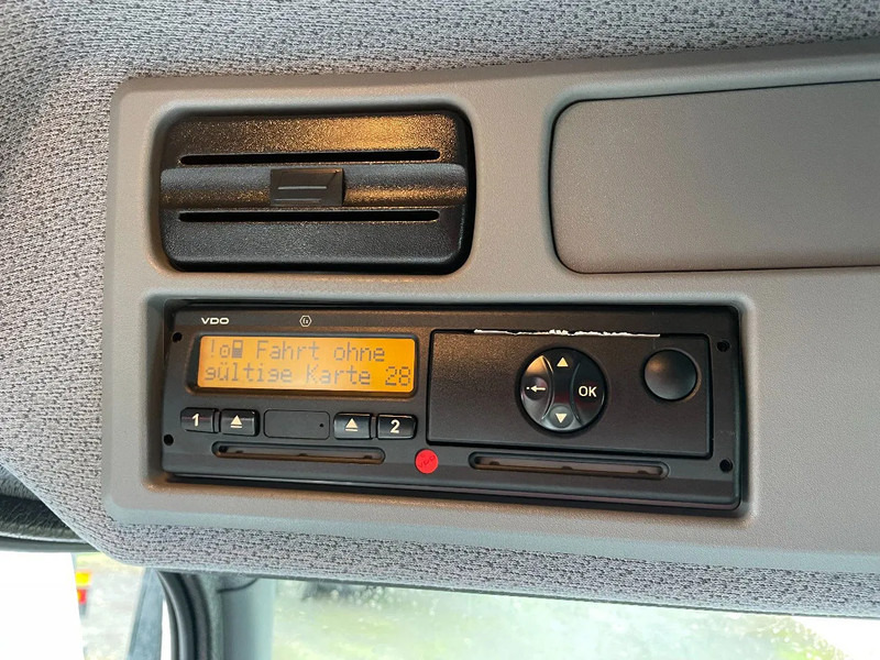 Mercedes-Benz Atego 1221 *Cruise control*Bluetooth*Elektrisch verstelbare en verwarmde spiegels - شاحنة الفريزر: صورة 5 Mercedes-Benz Atego 1221 *Cruise control*Bluetooth*Elektrisch verstelbare en verwarmde spiegels - شاحنة الفريزر: صورة 5
