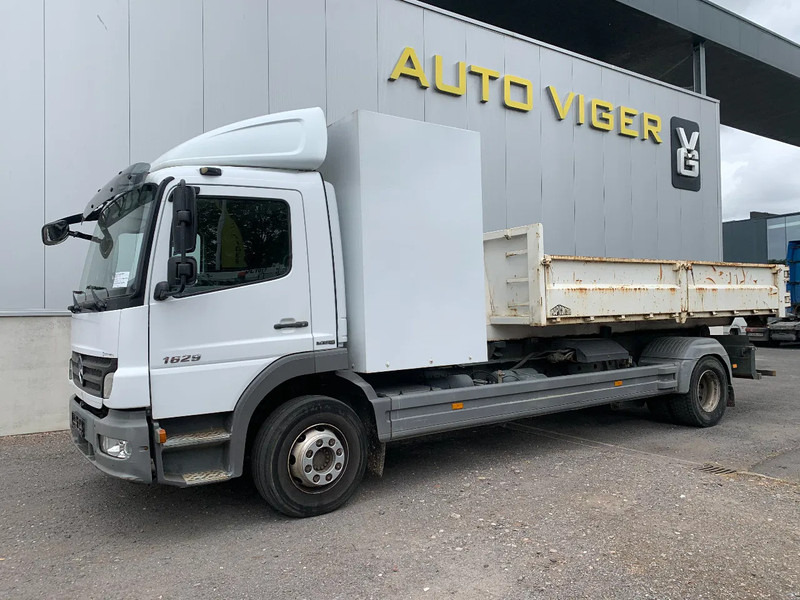 Mercedes-Benz Atego 1529 Laadbak*Containersysteem*Achteruitrijcamera* - شاحنات مسطحة: صورة 1 Mercedes-Benz Atego 1529 Laadbak*Containersysteem*Achteruitrijcamera* - شاحنات مسطحة: صورة 1