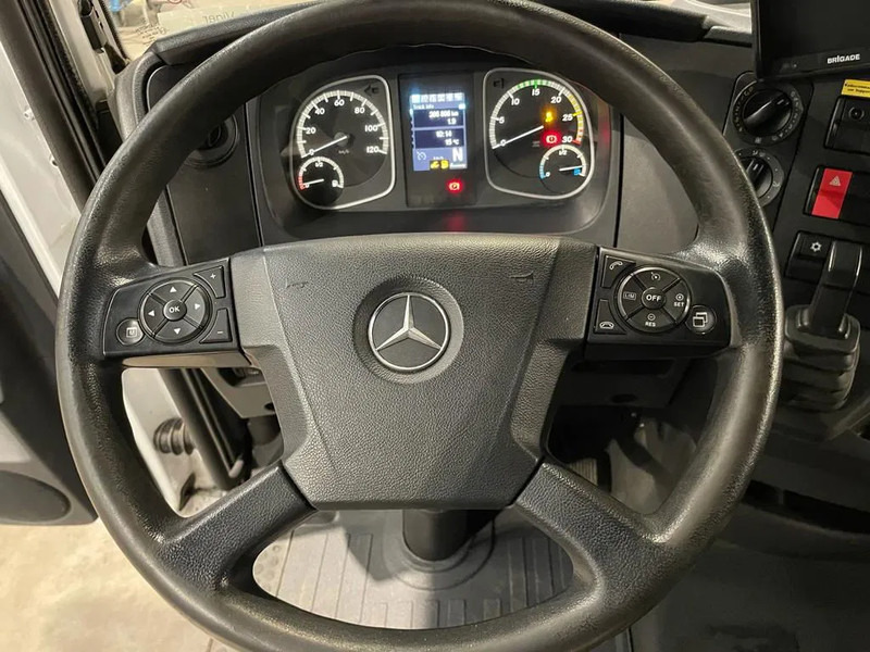 Mercedes-Benz Atego 1621 *Palfinger kraan*Containersysteem*luchtvering achteras*bluetooth - شاحنة ذات خطاف, شاحنة كرين: صورة 4 Mercedes-Benz Atego 1621 *Palfinger kraan*Containersysteem*luchtvering achteras*bluetooth - شاحنة ذات خطاف, شاحنة كرين: صورة 4