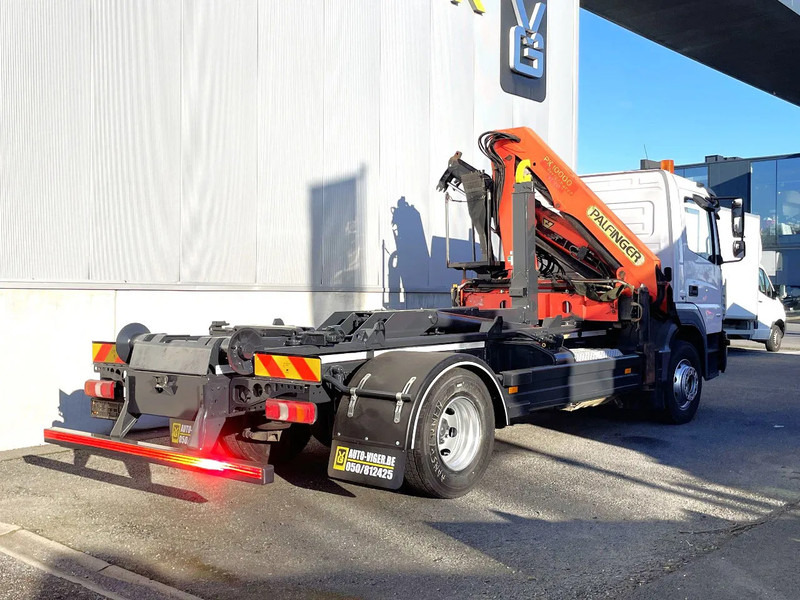 Mercedes-Benz Atego 1621 *Palfinger kraan*Containersysteem*luchtvering achteras*bluetooth - شاحنة ذات خطاف, شاحنة كرين: صورة 2 Mercedes-Benz Atego 1621 *Palfinger kraan*Containersysteem*luchtvering achteras*bluetooth - شاحنة ذات خطاف, شاحنة كرين: صورة 2