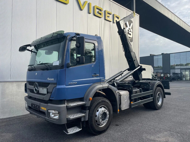 Mercedes-Benz Axor 1833 *cruise control*bluetooth*airconditioning*differentieelslot - شاحنة ذات خطاف: صورة 4 Mercedes-Benz Axor 1833 *cruise control*bluetooth*airconditioning*differentieelslot - شاحنة ذات خطاف: صورة 4